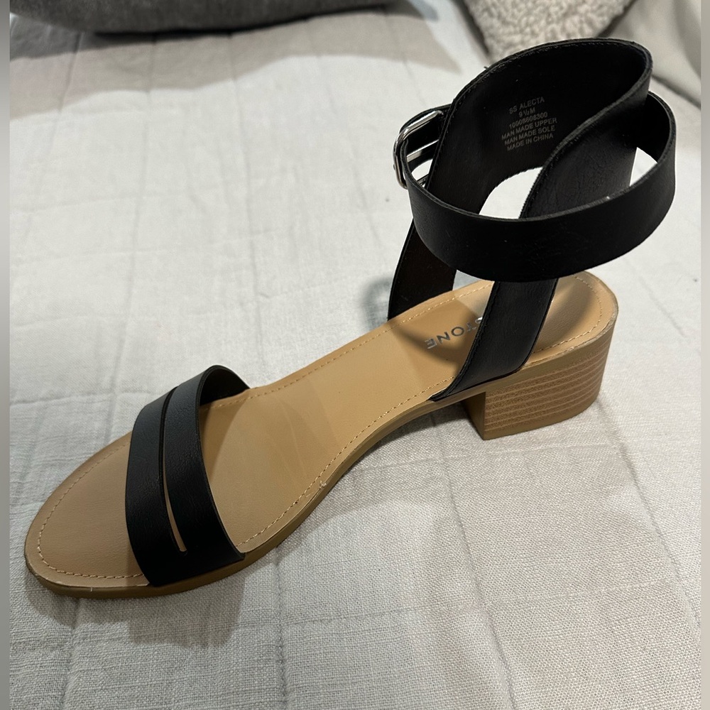 Black Sun and Stone sandals